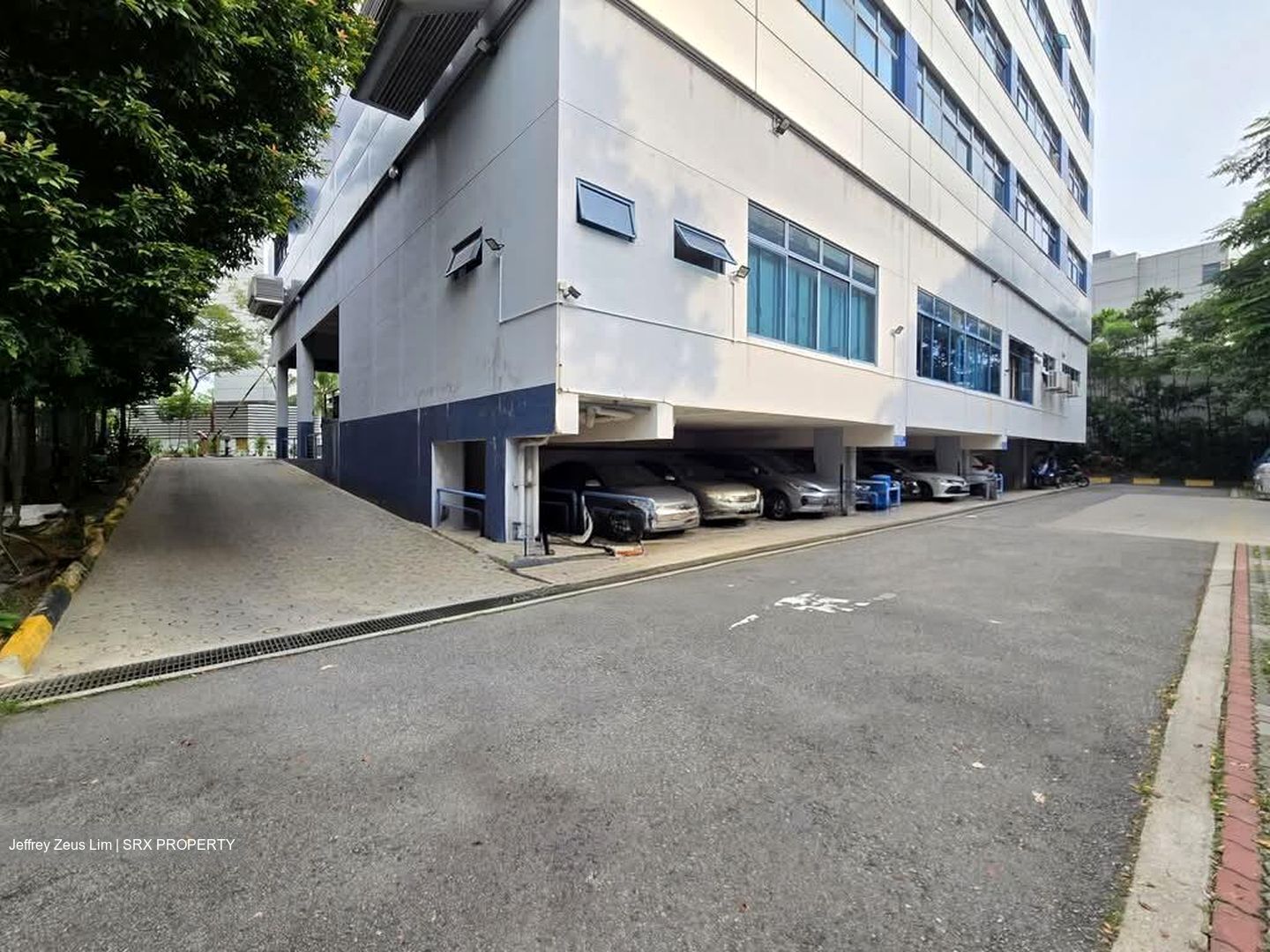 Admiralty Industrial Park (D27), Factory #586037941